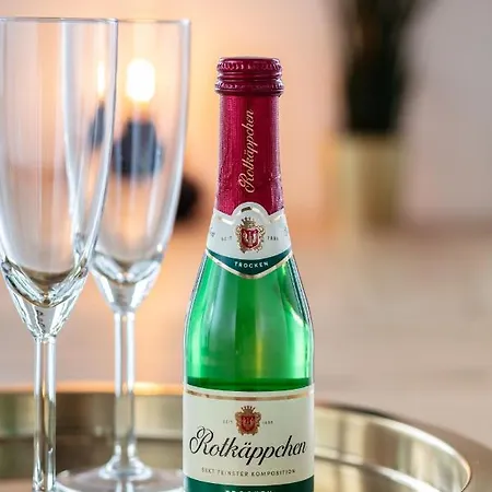 Pineapple - Mitte Iii - Free Parking