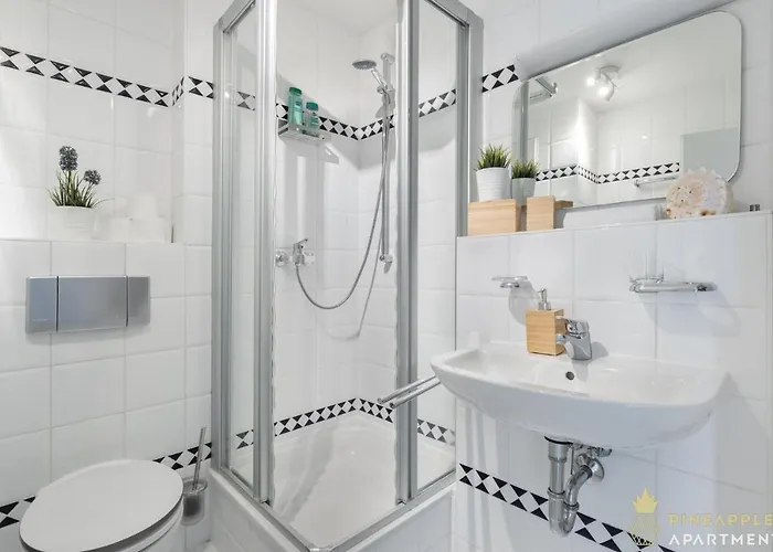 Pineapple - Mitte Iii - Free Parking