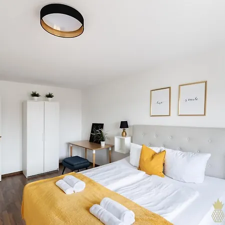 Pineapple - Mitte Iii - Free Parking Apartamento *